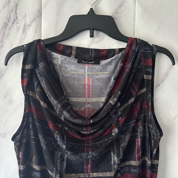 NINE WEST - DRAPED NECK SLEEVELESS BLOUSE TOP PLAID DARK BLUE WOMENS MEDIUM - Picture 3 of 9